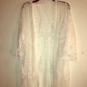 Long lace cardigan/kimono